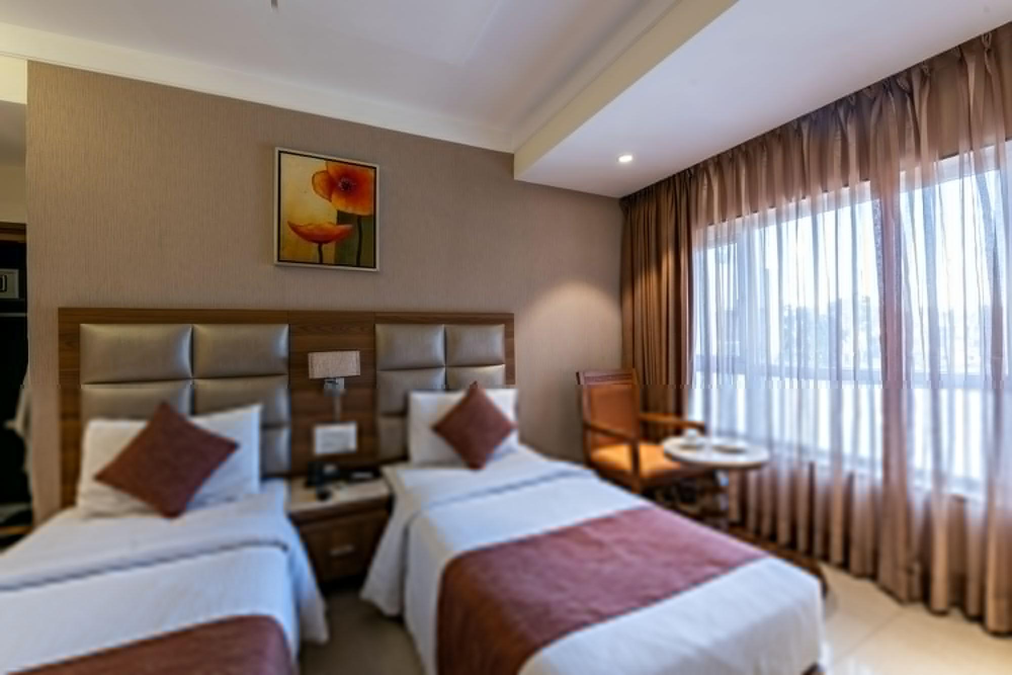 Treebo Trend Surya Nashik Hotel Exterior foto